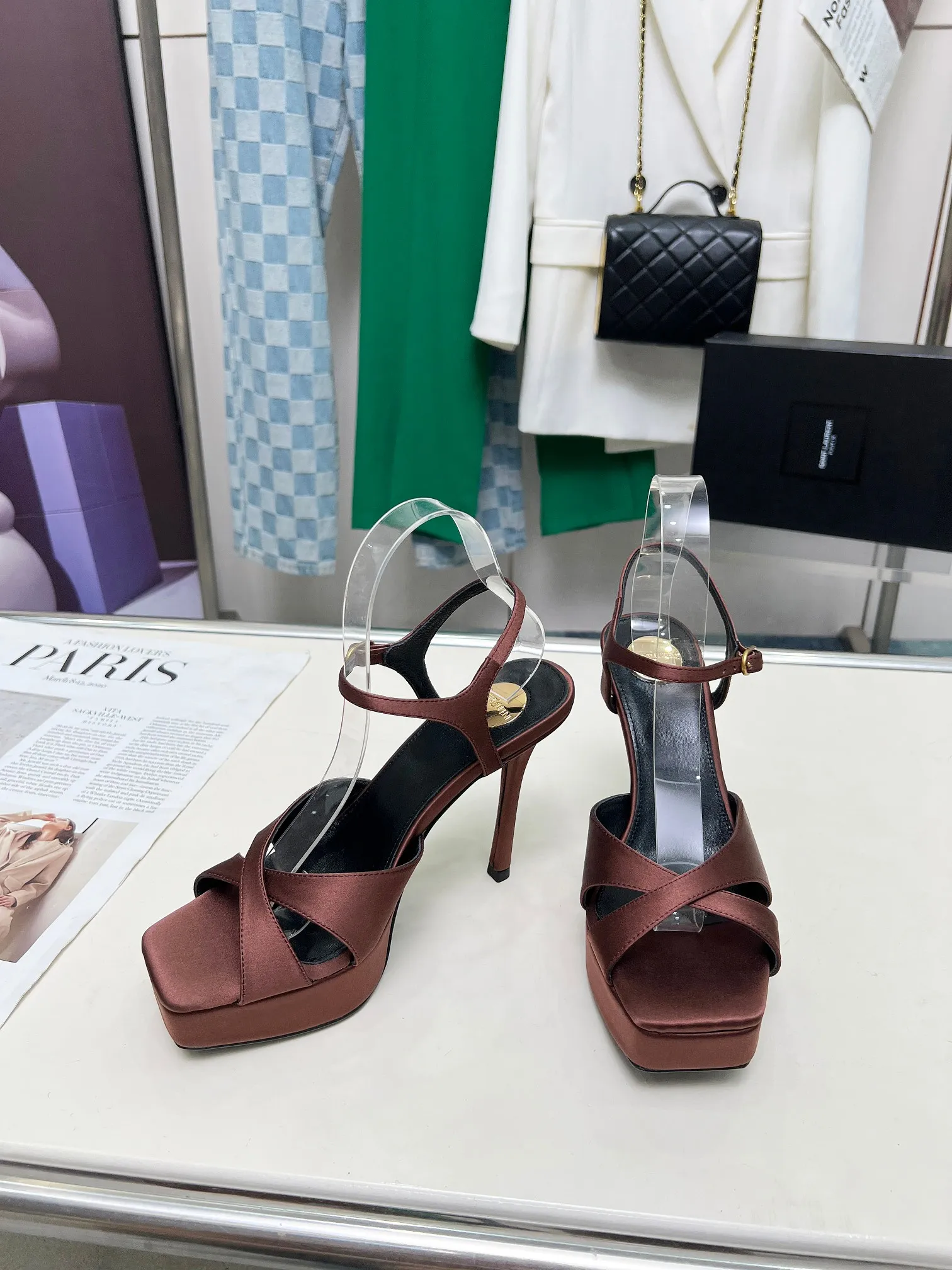 👟👟Ex-factory price 640👟👟 Saint Laurent YSL Saint Laurent sandals Upper: sheepskin surface Size 35-42 (42 is custom-made and non-returnable) Heel height 8.5cm Water platform height 2.5cm Leather outsole 2642-12
